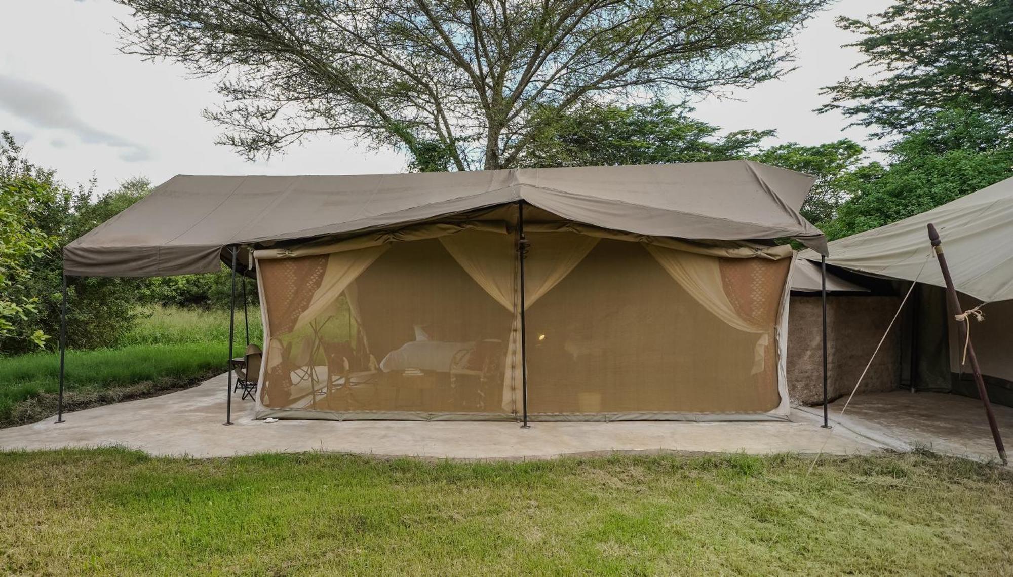 Dolly Farm & River Camp, Luxury Tents Usa River Dış mekan fotoğraf