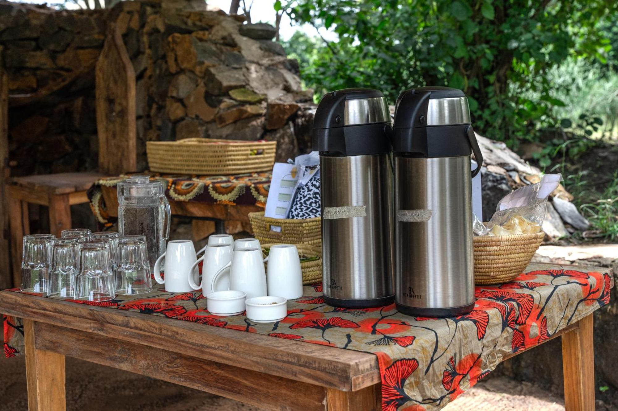 Dolly Farm & River Camp, Luxury Tents Usa River Dış mekan fotoğraf