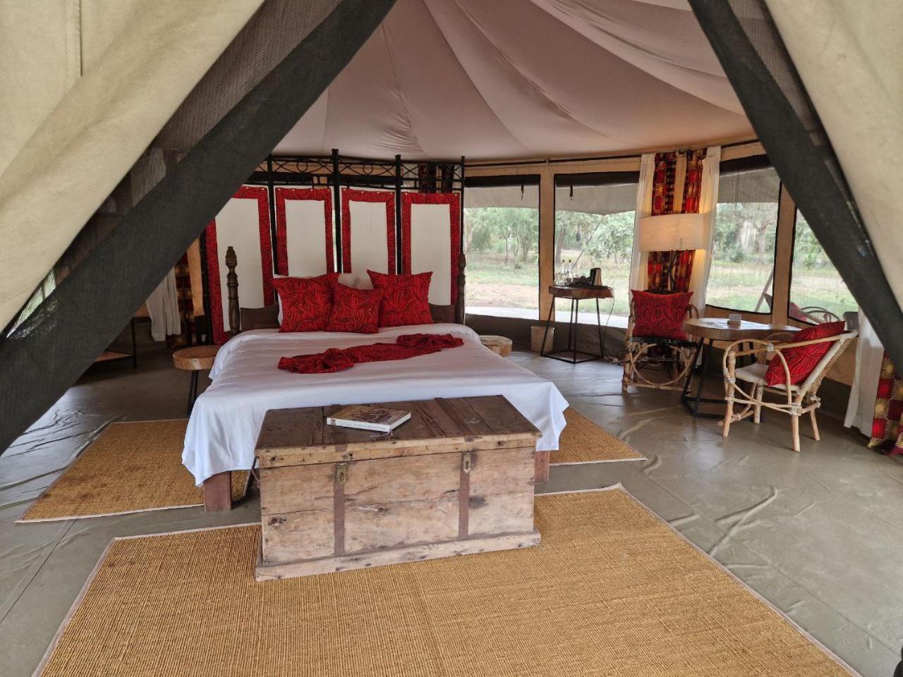 Dolly Farm & River Camp, Luxury Tents Usa River Dış mekan fotoğraf