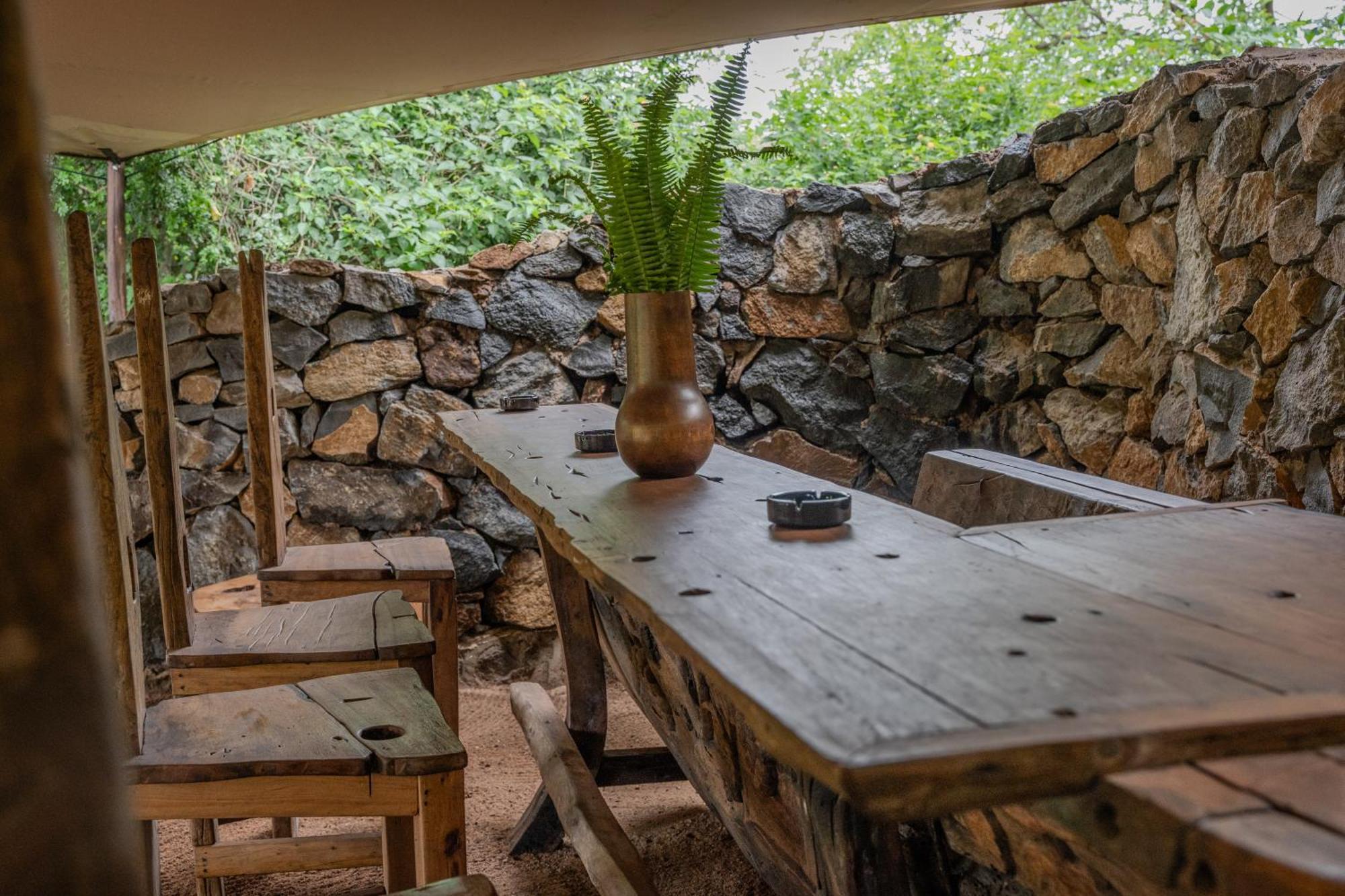 Dolly Farm & River Camp, Luxury Tents Usa River Dış mekan fotoğraf